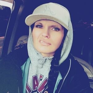 Meet your Posher, Charlene